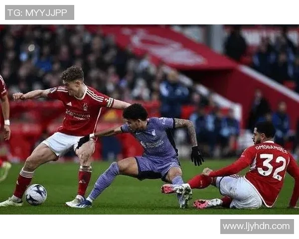 利物浦迎战阿尔多强强对话引发球迷热议与期待