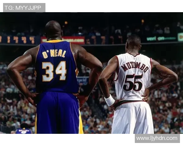 奥尼尔与穆托姆博身高对比分析及其在篮球场上的影响